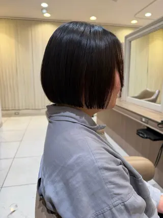 ショート ハイトーンカラー☁️ 西條 楓花のヘアスタイル