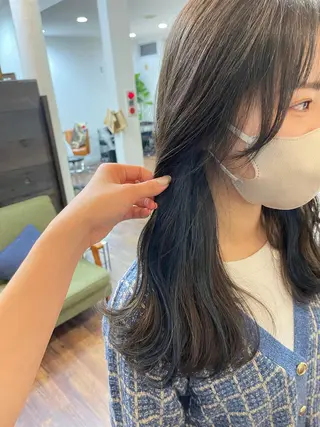 ロング 関根 沙季のヘアスタイル