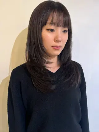 カラー ブリーチカラー🎀 韓国風/寺門美優のヘアスタイル