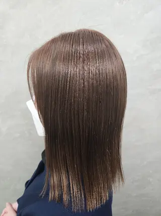 カラー 安達まい/ インナーカラー◎のヘアスタイル