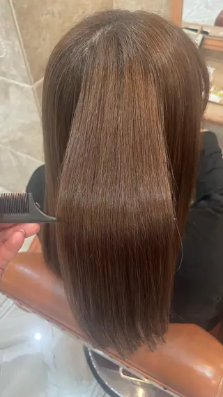 セミロング 松田 唯叶のヘアスタイル