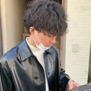 ショート パーマ ヘアアレンジ メンズ メンズパーマの達人 🌟川内絵人のヘアスタイル