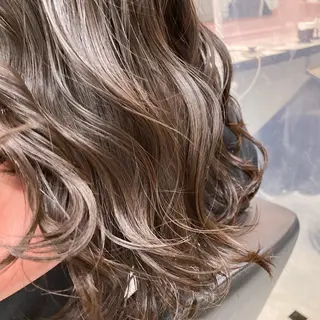 ロング カラー EMIL/上野駅近 /ブリーチ縮毛矯正のヘアスタイル