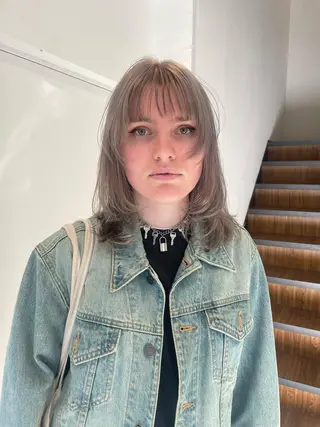 ミディアム カラー hen所属・心斎橋/レイヤー/ ブリーチ/モエのヘアスタイル