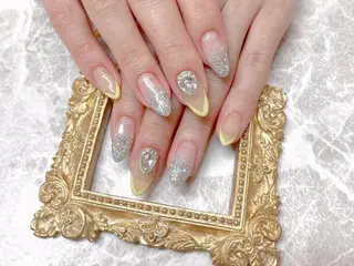 ネイル マジックミラー所属・マジック ミラーのネイルデザイン