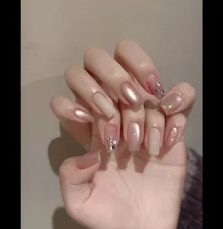 ネイル へぜリヒ ·もものネイルデザイン