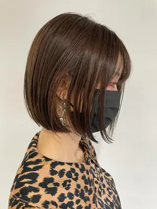 ショート カラー レイヤーカット 透明感カラーのヘアスタイル