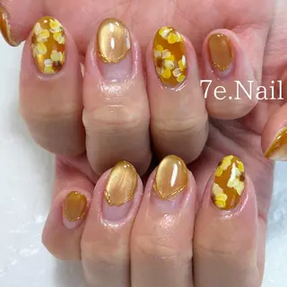 ネイル 7e. Nailのネイルデザイン