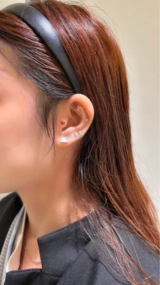 アイブロウ 𓊆ᶠᵉᵉʸ𓊇 ᶜᴴᴵᴴᴬᴿᵁのマツエク・マツパデザイン