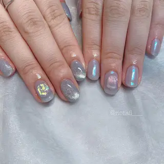 ネイル 𝘙𝘪𝘰𝘯𝘢 ...🕯🤍のネイルデザイン