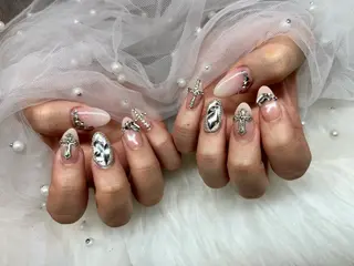 ネイル EmaNail MOMOのネイルデザイン