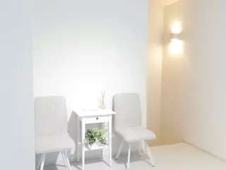 Flexi 表参道所属・🌟ニキビ・毛穴ケア 🌿Flexi表参道のエステ・リラクイメージ