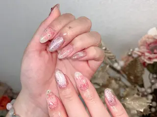 ネイル グロー ネイルのネイルデザイン