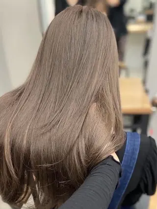 カラー ICY表参道所属・ERIKA YAMAMOTOのヘアスタイル