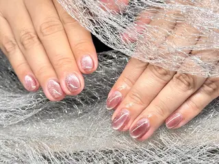 ネイル ホアン シュリンのネイルデザイン