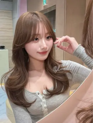 セミロング カラー 大宮レイヤーカット ハッシュ　柏崎颯刀のヘアスタイル