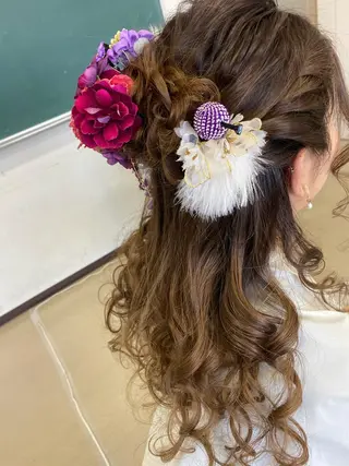 ヘアアレンジ The Best Beauty受付担当のヘアスタイル