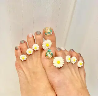 ネイル うるま市サロン Yuko Izawaのネイルデザイン