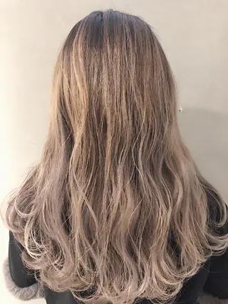 セミロング カラー LA KING GINZA TOKYO所属・🧡ショートの達人 🧡SHOのヘアスタイル