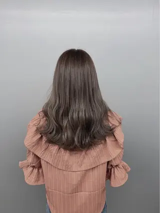 ロング ベージュ/グレージュ 🧸あやか/表参道のヘアスタイル