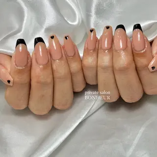 ネイル BONHEUR Annaのネイルデザイン