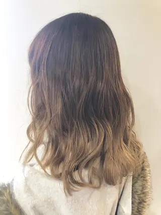 セミロング カラー 女性リピ90%🍨 🩷佐藤みずきのヘアスタイル