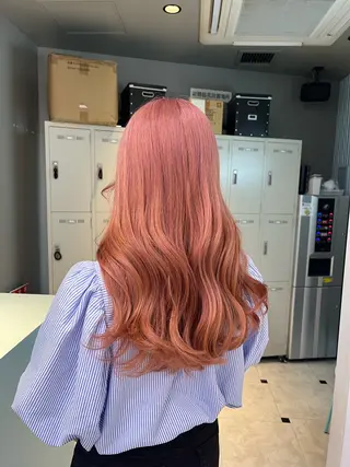 セミロング カラー ブリーチカラー 🩵MIZUKIのヘアスタイル