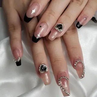 ネイル ビジュード ネイルのネイルデザイン