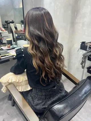 ミディアム 濱川響太レディース カットモデルのヘアスタイル