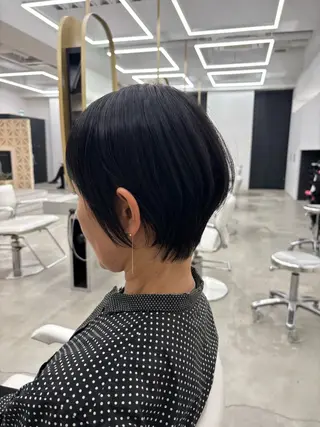 ショート 伊藤 優里のヘアスタイル