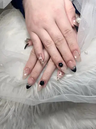 ネイル 🌈 Laule'aのネイルデザイン