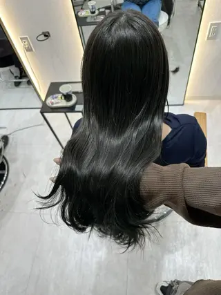 ロング カラー 赤み消し/オリーブ カーキ/福田れんのヘアスタイル