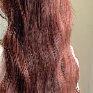 カラー イシイ ハルナ 🤍のヘアスタイル