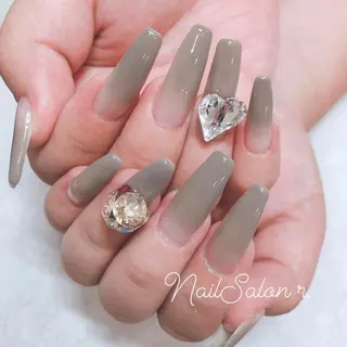 ネイル Nailsalon r.のネイルデザイン