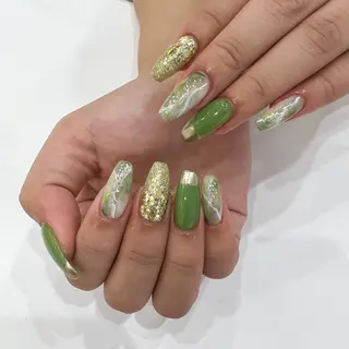 ネイル ✨絶対に褒められる 店長"Momonaのネイルデザイン