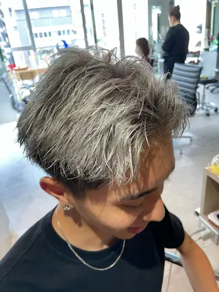 ショート カラー メンズ カラーモデル募集🦕 mikuのヘアスタイル