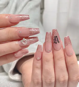ネイル Liora nail所属・Liora （リオラ)のネイルデザイン