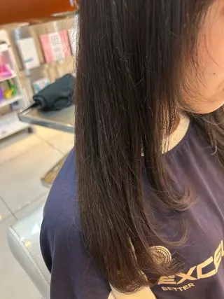 ロング カラー 坂田 愛彩萌のヘアスタイル