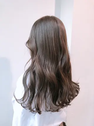 ロング カラー 韓国レイヤー🕊️ 柔らかベージュ🧸のヘアスタイル