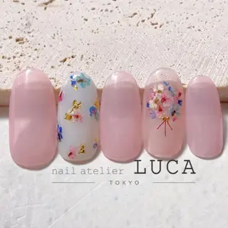 ネイル ネイルアトリエルカ スタッフのネイルデザイン