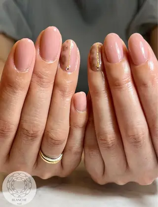 ネイル BLANCHE Nailのネイルデザイン