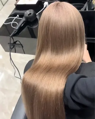 カラー こせ 煌星のヘアスタイル