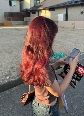 ロング カラー 栗林 茉那のヘアスタイル