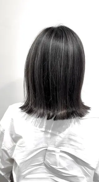 ミディアム カラー ヘアアレンジ SALOWIN京都河原町Suite店所属・外国人風レイヤー/ ハイトーンSHUのヘアスタイル