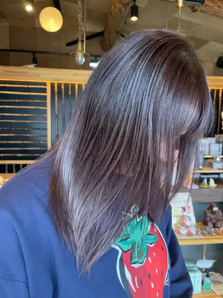 ミディアム カラー 青木 紗耶のヘアスタイル