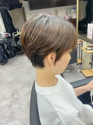 ショート ハイトーン/ダブル カラー/akihoのヘアスタイル
