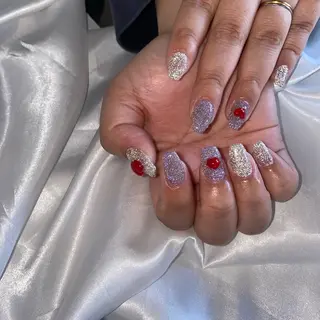 ネイル デコパーツが得意♪ ネイル/眉毛/エステの眉毛・アイブロウイメージ