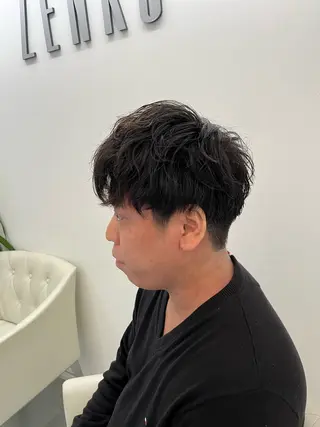 パーマ メンズ コテ巻き風パーマ 藤澤　知彌のヘアスタイル