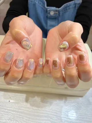 ネイル Nest 岩崎のネイルデザイン