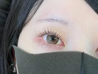 マツエク・マツパ 【眉毛&まつげ専門店】まつ毛パーマ＆アイブロウ眉毛サロン 紬麦-tsumugi 高田馬場店所属・ayaka ⭐︎のマツエク・マツパデザイン